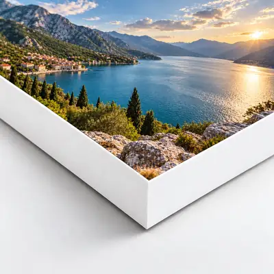 Detailed view of the white half-inch foam edge of a PicPanel print